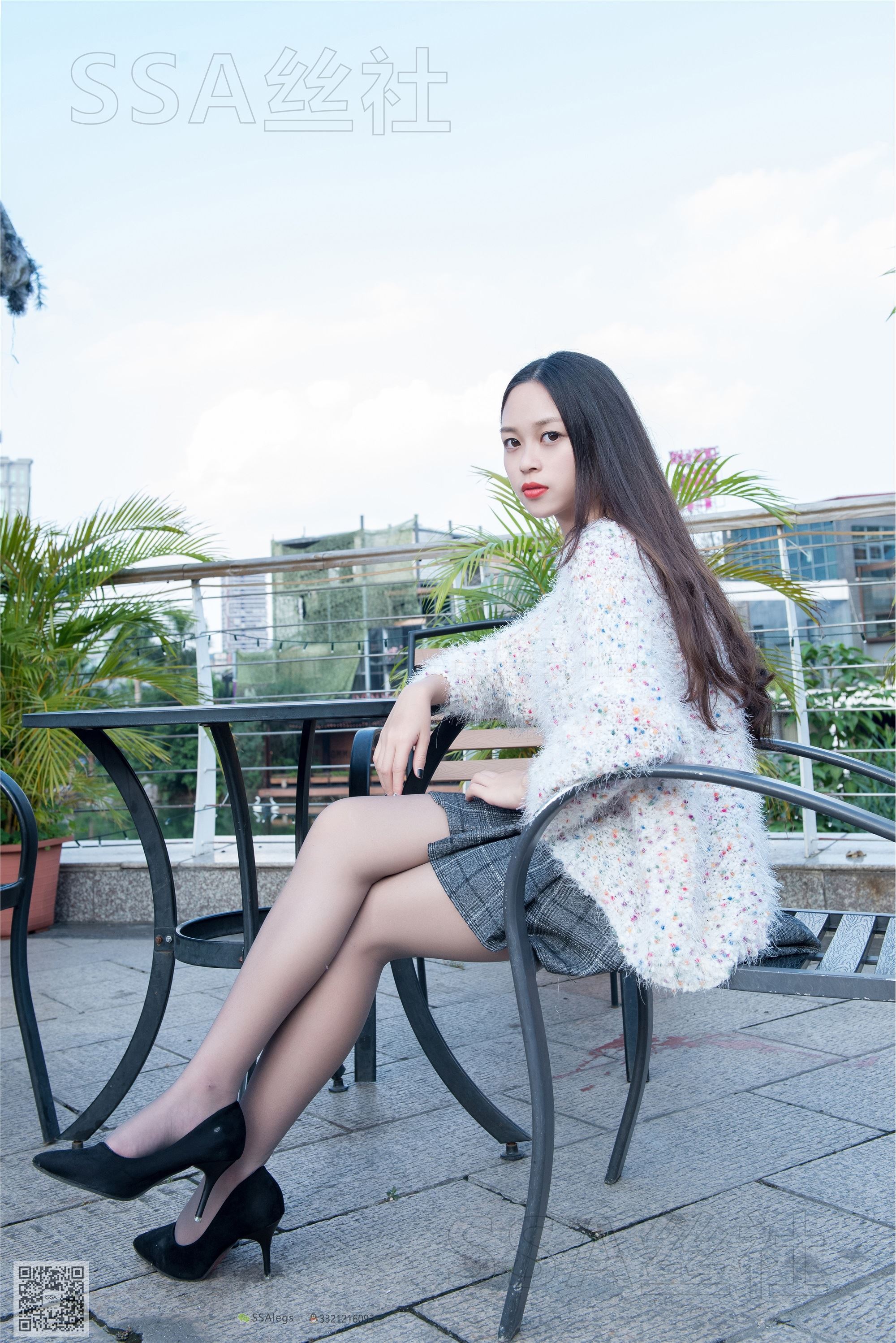 SSA丝社 超清写真 NO.062 西西 美丽冻人街拍